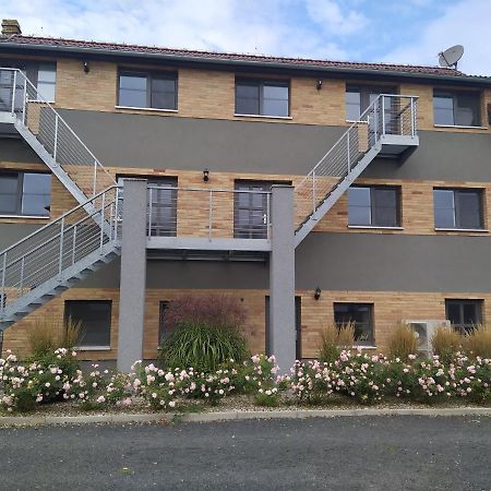 Ubytovani Na Statku Racice Exterior foto